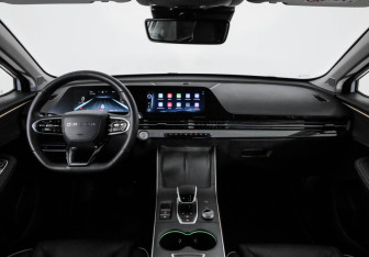 Подержанный автомобиль Omoda C5 2023 года (10 фото)