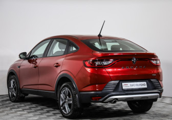 Подержанный автомобиль Renault Arkana 2021 года (7 фото)