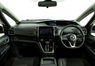 Подержанный автомобиль Nissan Serena Minivan 2019 года (13 фото)