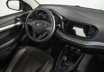 Подержанный автомобиль LADA (ВАЗ) Vesta Sedan 2023 года (8 фото)