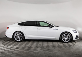 Подержанный автомобиль Audi A5 Liftback 2019 года (4 фото)
