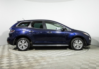 Подержанный автомобиль Mazda CX-7 2010 года (4 фото)