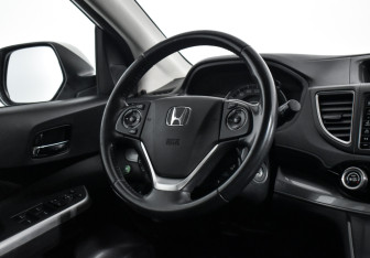 Подержанный автомобиль Honda CR-V 2015 года (13 фото)
