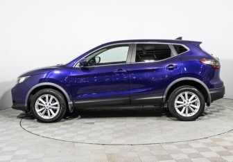 Подержанный автомобиль Nissan Qashqai 2016 года (8 фото)