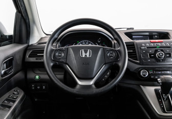 Подержанный автомобиль Honda CR-V 2012 года (13 фото)