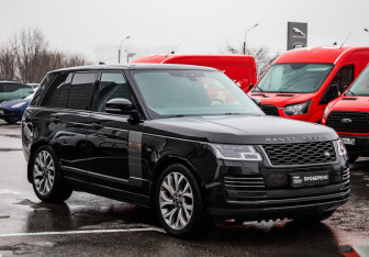 Подержанный автомобиль Land Rover Range Rover 2018 года (4 фото)