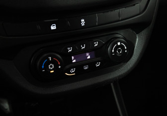 Подержанный автомобиль LADA (ВАЗ) Vesta Sedan 2018 года (16 фото)