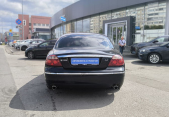 Подержанный автомобиль Jaguar S-Type 2007 года (5 фото)