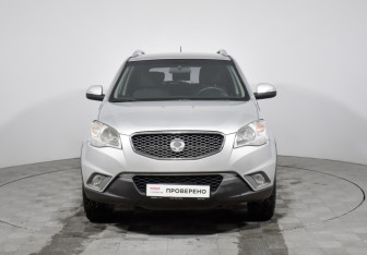 Подержанный автомобиль SsangYong Actyon 2011 года (2 фото)