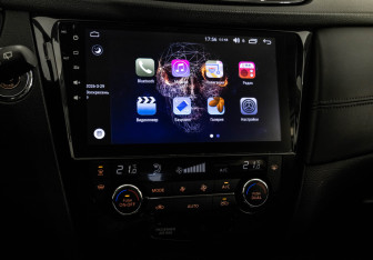 Подержанный автомобиль Nissan X-Trail 2018 года (14 фото)