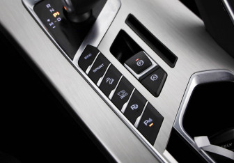 Подержанный автомобиль Geely Coolray 2021 года (13 фото)