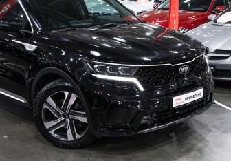 Подержанный автомобиль Kia Sorento 2021 года (6 фото)