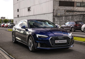Подержанный автомобиль Audi A5 Liftback 2021 года (5 фото)