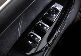 Подержанный автомобиль Kia K5 2020 года (15 фото)