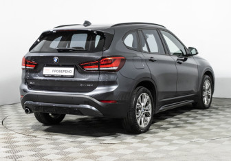 Подержанный автомобиль BMW X1 2019 года (5 фото)