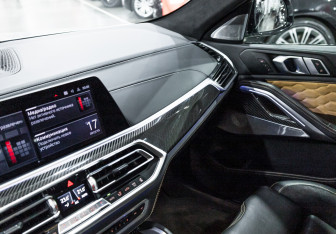 Подержанный автомобиль BMW X6 M 2020 года (29 фото)