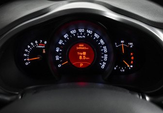 Подержанный автомобиль Kia Sportage 2010 года (16 фото)