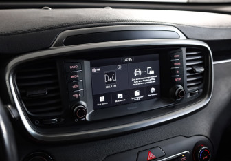 Подержанный автомобиль Kia Sorento 2019 года (18 фото)