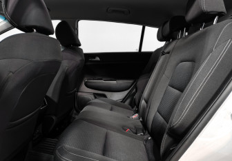 Подержанный автомобиль Kia Sportage 2017 года (12 фото)