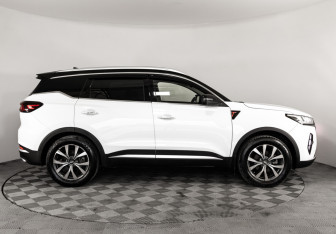 Подержанный автомобиль Chery Tiggo 7 Pro Max 2023 года (4 фото)