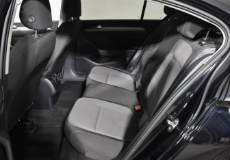 Подержанный автомобиль Volkswagen Passat Sedan 2020 года (11 фото)