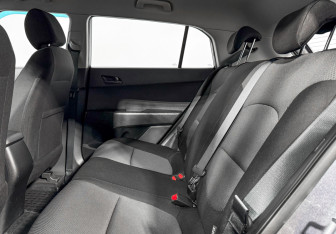 Подержанный автомобиль Hyundai Creta 2019 года (12 фото)