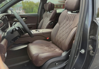 Подержанный автомобиль Exeed VX 2023 года (10 фото)