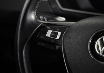 Подержанный автомобиль Volkswagen Tiguan 2017 года (12 фото)