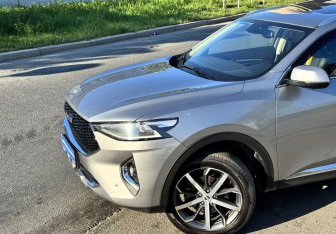 Подержанный автомобиль Haval F7x 2021 года (4 фото)