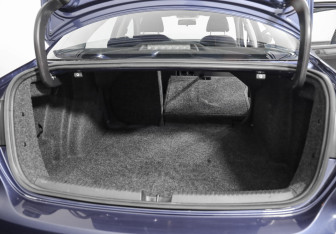 Подержанный автомобиль Volkswagen Jetta Sedan 2014 года (22 фото)