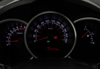 Подержанный автомобиль Kia Venga 2012 года (21 фото)