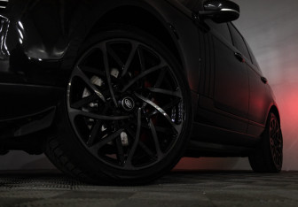 Подержанный автомобиль Land Rover Range Rover 2013 года (33 фото)