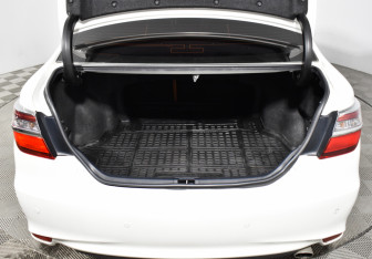 Подержанный автомобиль Toyota Camry Sedan 2016 года (18 фото)