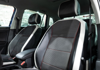 Подержанный автомобиль Volkswagen Tiguan 2022 года (14 фото)