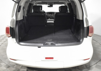 Подержанный автомобиль Infiniti QX56 2011 года (27 фото)