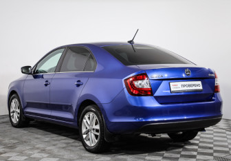 Подержанный автомобиль Skoda Rapid Liftback 2018 года (7 фото)