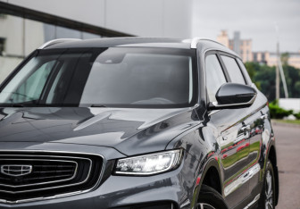 Подержанный автомобиль Geely Atlas Pro 2021 года (2 фото)