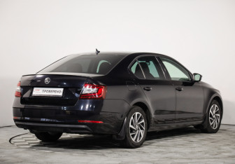 Подержанный автомобиль Skoda Octavia Liftback 2018 года (5 фото)