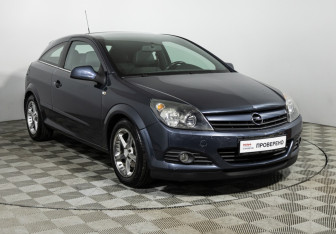 Подержанный автомобиль Opel Astra Hatchback 2010 года (3 фото)