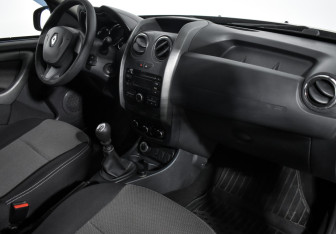 Подержанный автомобиль Renault Duster 2016 года (14 фото)
