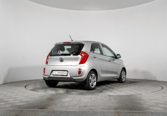 Подержанный автомобиль Kia Picanto 2013 года (5 фото)