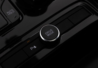 Подержанный автомобиль Kia K5 2022 года (23 фото)