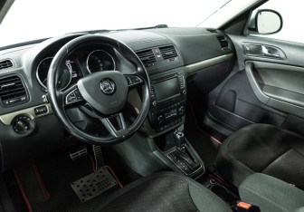 Подержанный автомобиль Skoda Yeti 2014 года (11 фото)