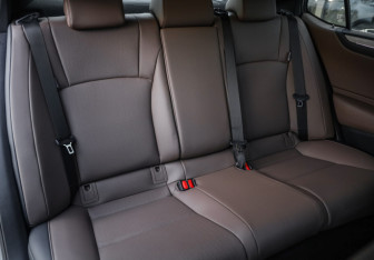 Новый Lexus ES 2025 (14 фото)