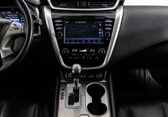 Подержанный автомобиль Nissan Murano Suv 2018 года (13 фото)