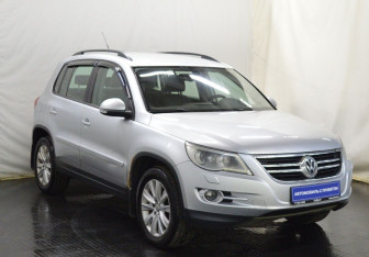 Подержанный автомобиль Volkswagen Tiguan 2010 года (3 фото)