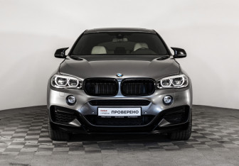 Подержанный автомобиль BMW X6 2018 года (3 фото)