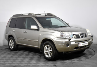 Подержанный автомобиль Nissan X-Trail 2006 года (3 фото)