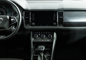 Подержанный автомобиль Skoda Kodiaq 2021 года (14 фото)