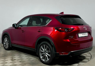 Подержанный автомобиль Mazda CX-5 2020 года (7 фото)